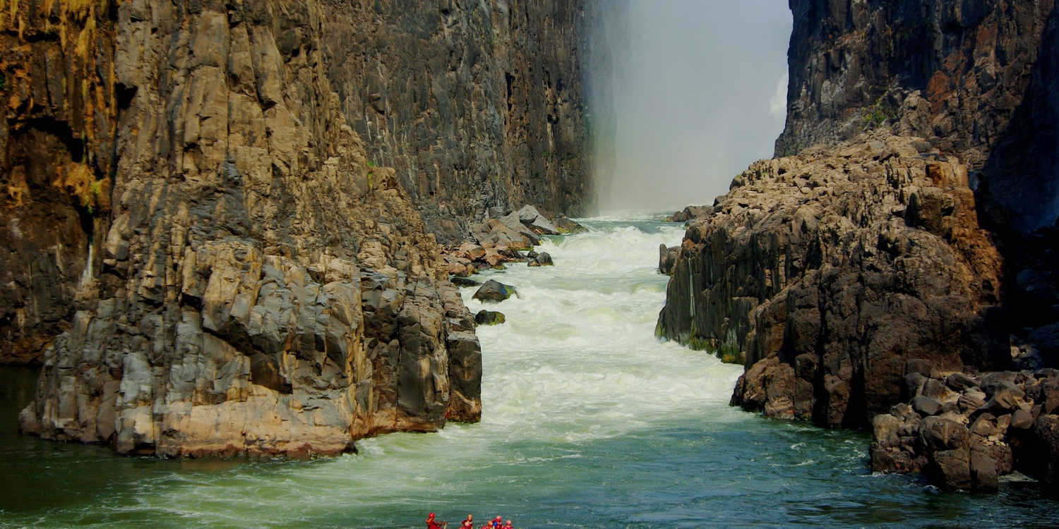rafting swimming under the falls zambia bundu adventures